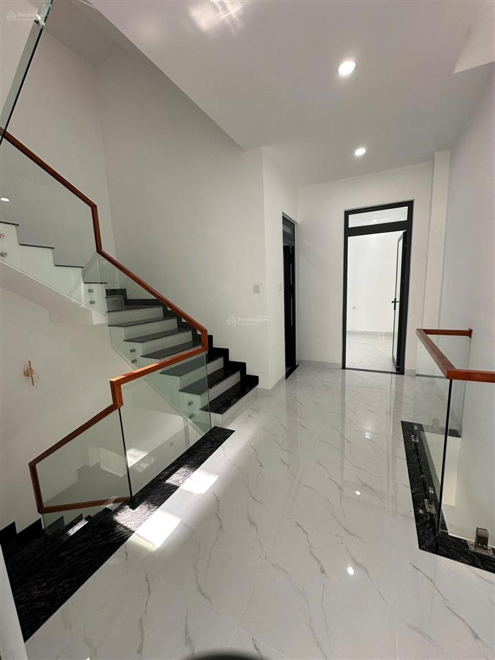 Nhà ba làng vĩnh hòa cũ cách biển chỉ 50m nhà mới ở ngay cho thuê có dòng tiền tốt