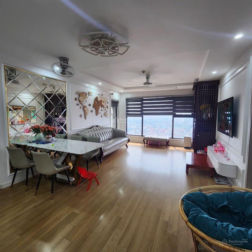 La casta văn phú  lô góc  88m  nhà đẹp full đồ