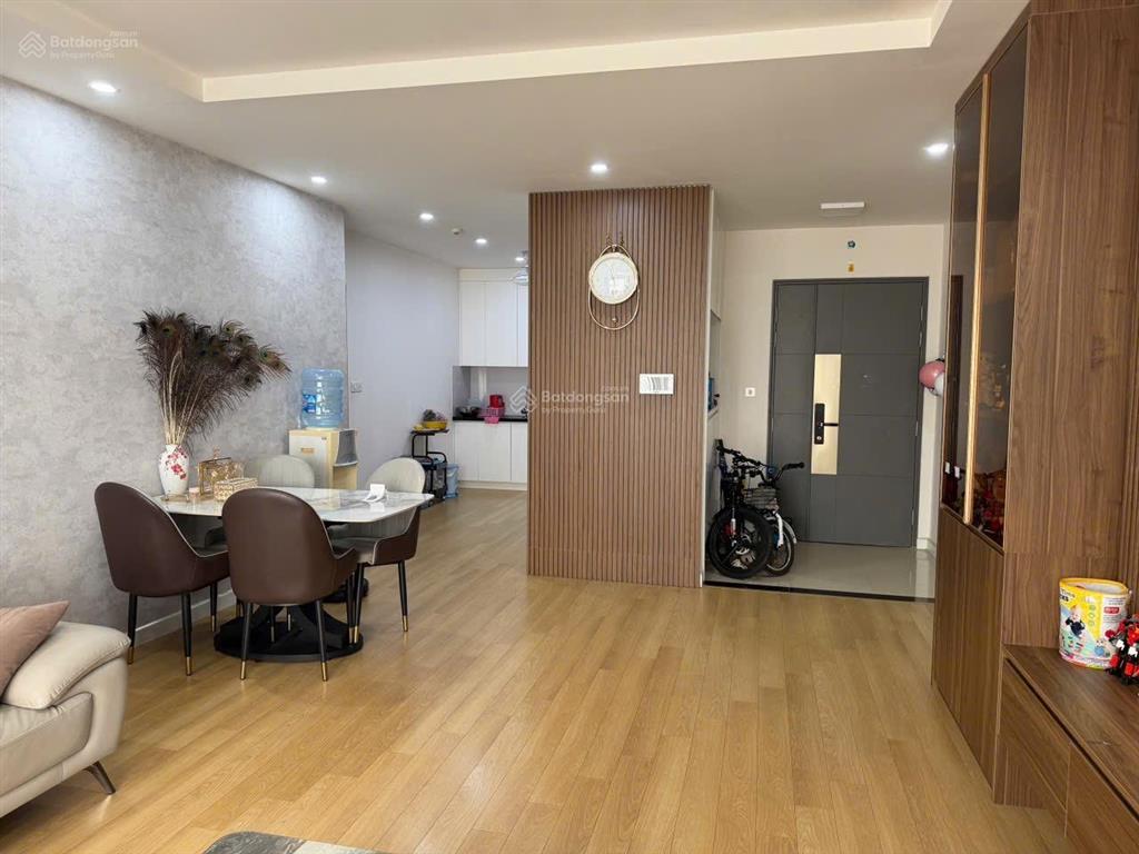 La casta văn phú  84m2  siêu đẹp 6,5 tỷ  tầng trung
