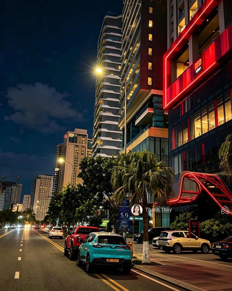 Bán cặp đất hoàng sa, view trực diện biển, dt 205m2, ngang 10m, giá bán 8x tỷ