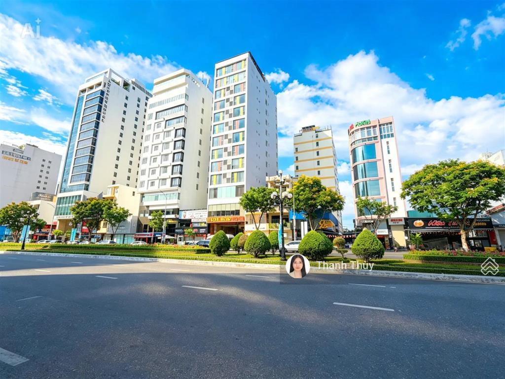 Cho thuế đất 3 mặt tiền phạm văn đồng, dt 1900m2, gần công viên biển đông