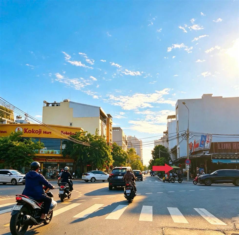 Giảm hơn đầu năm 2 tỷ, bán đất đỗ bá, 700m2, cách biển mỹ khê 400m, tuyến đường thông biển mỹ khê