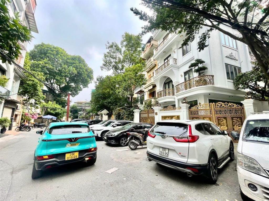 Bom tấn liễu giai, vạn bảo, lô góc 8 tầng thang máy, hàng cực chất và luxury hiện đại  ô tô