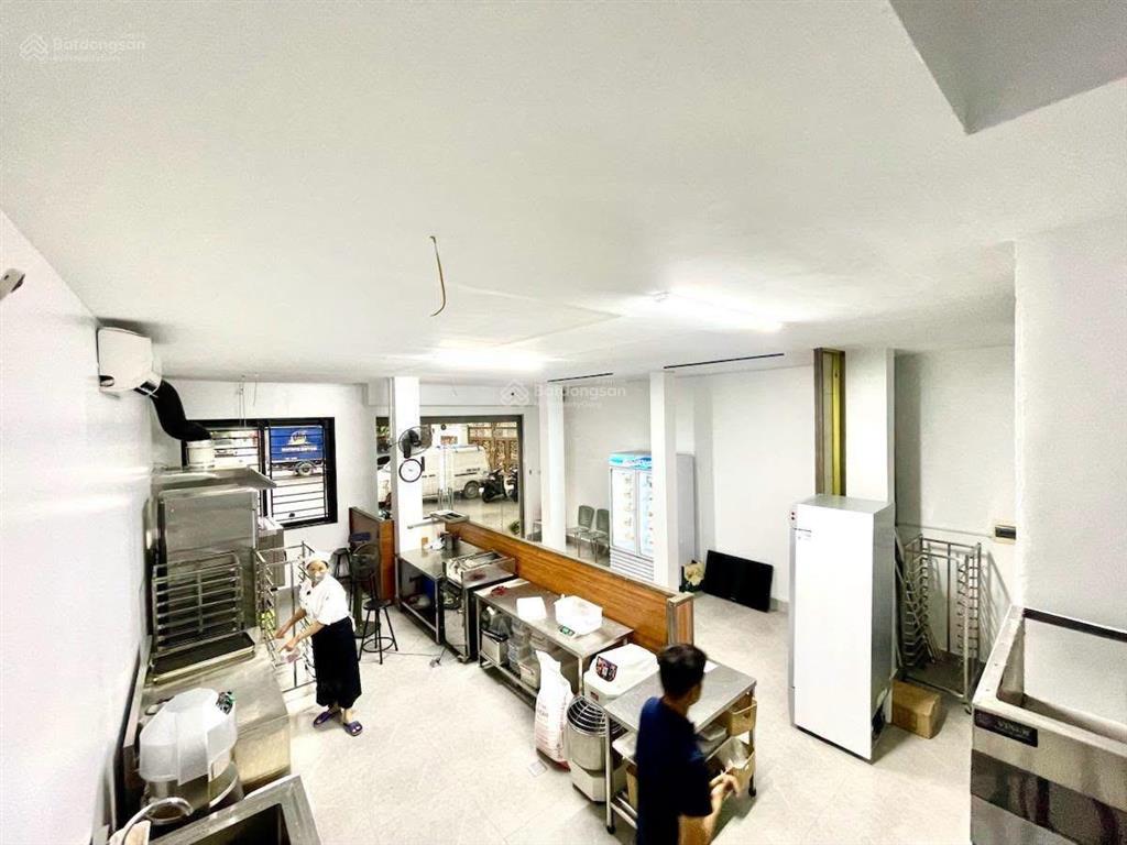 Bom tấn liễu giai, vạn bảo, lô góc 8 tầng thang máy, hàng cực chất và luxury hiện đại  ô tô