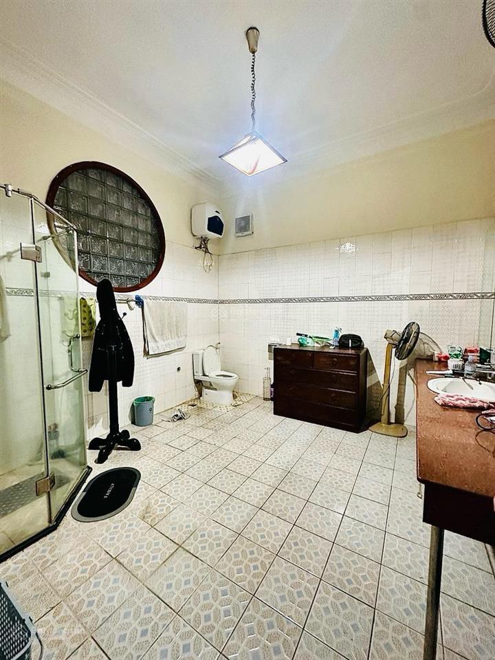 Bán nhà 150m2 x 3 tầng tại cầu giấy  mt 11m có thể chia 2 lô  20m ra đường ô tô  giá đầu tư