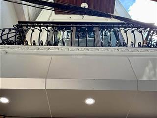 Bán nhà ngõ hoà bình, khâm thiên, đống đa  34m2 x 6 tầng thang máy  lô góc  7.89 tỷ