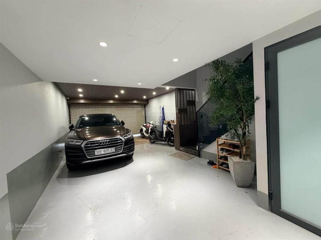 Nguyễn công hoan, ba đình  bán nhà 98m2 x 5 tầng, mặt tiền 5.4m  thang máy  gara 3 ô tô