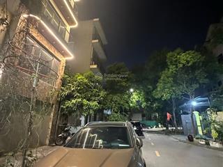 Phân lô quân đội  nhà 7 tầng mới 100%  thang máy  mặt trước ô tô tránh, vỉa hè  giá đẹp