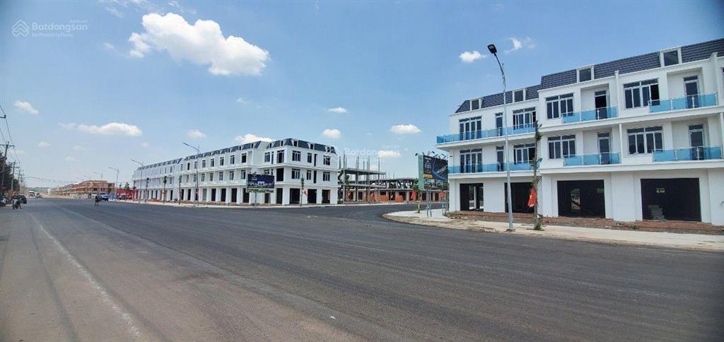 Bán shophouse view đẹp tại đồng xoài, 4,5 tỷ, 250m2, nhiều tiện ích