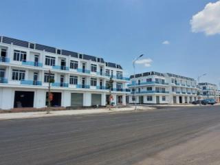 Bán shophouse view đẹp tại đồng xoài, 4,5 tỷ, 250m2, nhiều tiện ích