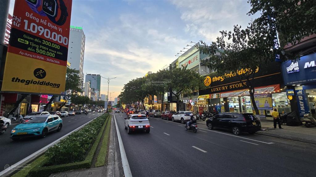 Cho thuê nhà mặt tiền đường lớn nguyễn văn linh thành phố đà nẵng