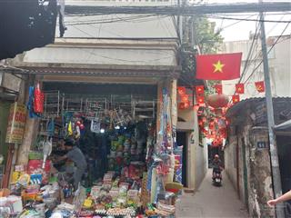 Chính chủ bán nhà mặt phố pháo đài láng