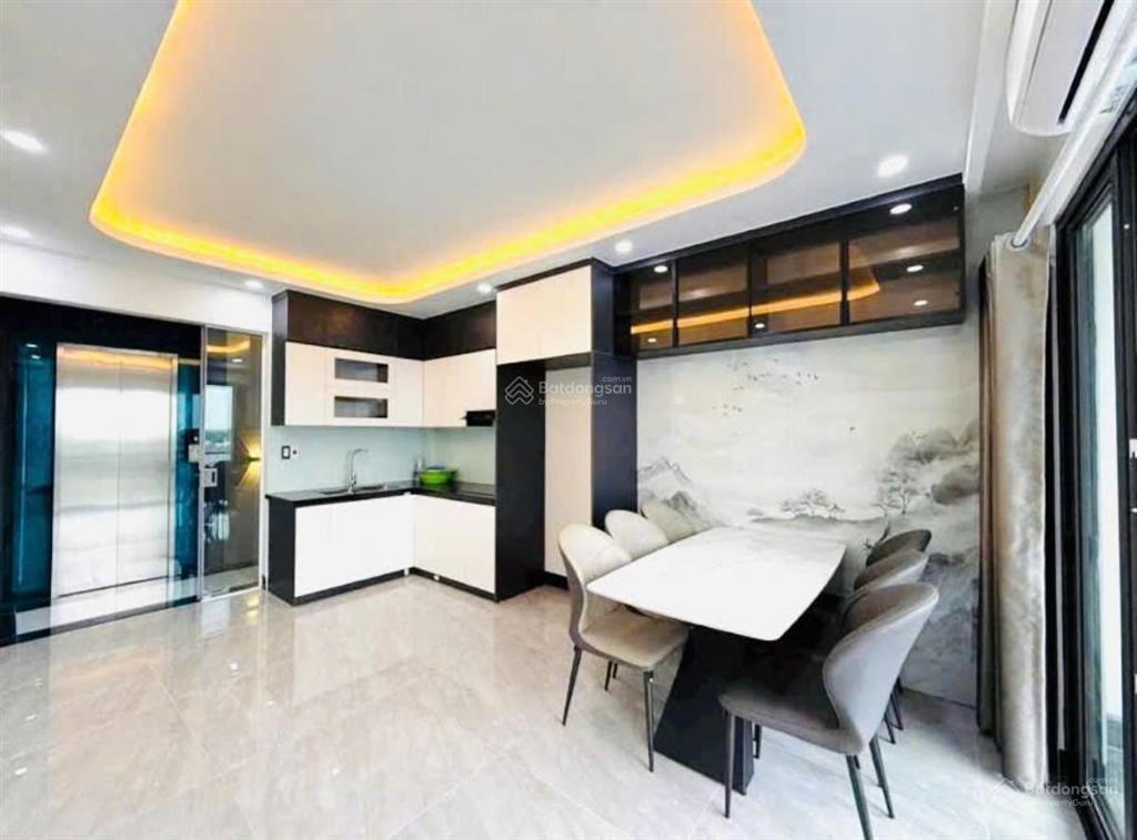 Bán nhà riêng giảng võ, ba đình, 55m x 5t thang máy, gần phố, view khách sạn thoáng vĩnh viễn