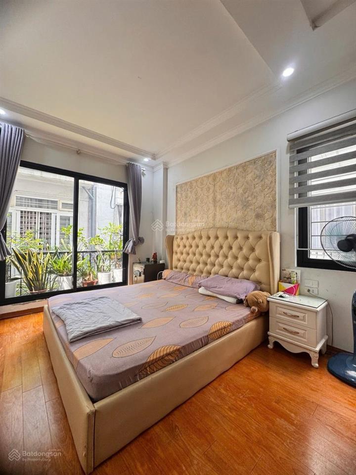 Bán nhà riêng nguyễn hồng, ba đình, 2 mặt thoáng, view đài truyền hình, ngõ 3 gác, 45m x 4 tầng