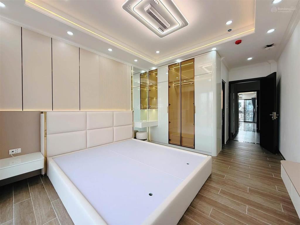 Bán nhà riêng tây sơn, đống đa, cách ô tô tránh 50m, 41m x 6 tầng thang máy, full nội thất
