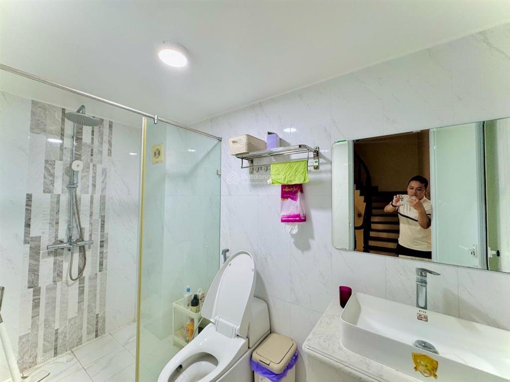 Bán nhà riêng vĩnh hồ, thái thịnh, cách ô tô 10m, 71m x 5 tầng, 2 mặt thoáng trước sau, 4 ngủ