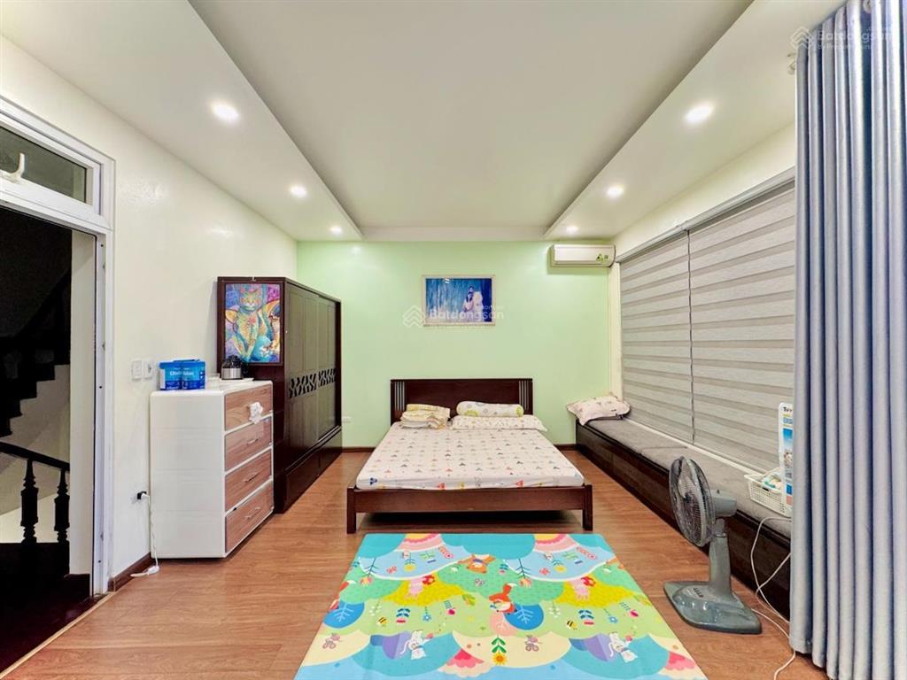 Bán nhà riêng vĩnh hồ, thái thịnh, cách ô tô 10m, 71m x 5 tầng, 2 mặt thoáng trước sau, 4 ngủ