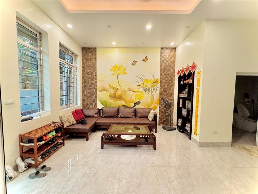 Bán nhà riêng vĩnh hồ, thái thịnh, cách ô tô 10m, 71m x 5 tầng, 2 mặt thoáng trước sau, 4 ngủ