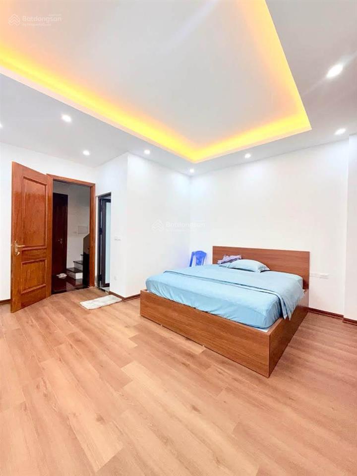Bán nhà riêng hào nam, đống đa, gần ga cát linh, ô tô tránh, 45m x 4 tầng, 4 phòng ngủ