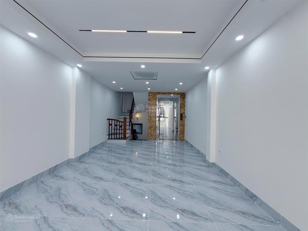 Bán nhà riêng chùa bộc, đống đa, cách phố 40m, mặt tiền 5m, 58m x 7 tầng thang máy, full nội thất