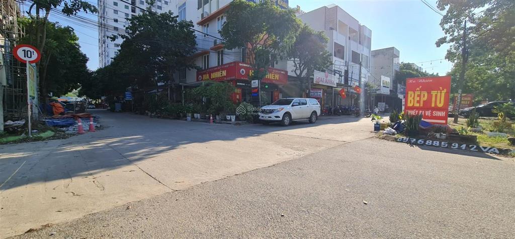 Cần tiền bán gấp đất vàng kinh doanh mặt đường tôn đức thắng (khai quang)