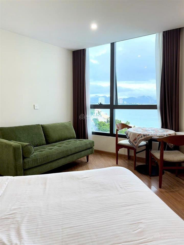 Bán căn hộ khách sạn starcity 72 trần phú (đối diện sailing club & vinpearl) view biển 2,3 tỷ