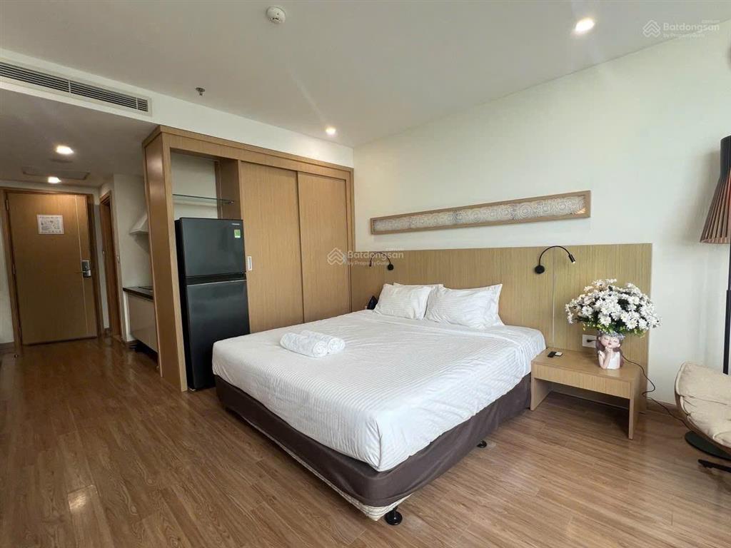 Bán căn hộ khách sạn starcity 72 trần phú (đối diện sailing club & vinpearl) view biển 2,3 tỷ