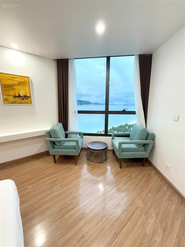 Bán căn hộ khách sạn starcity 72 trần phú (đối diện sailing club & vinpearl) view biển 2,3 tỷ