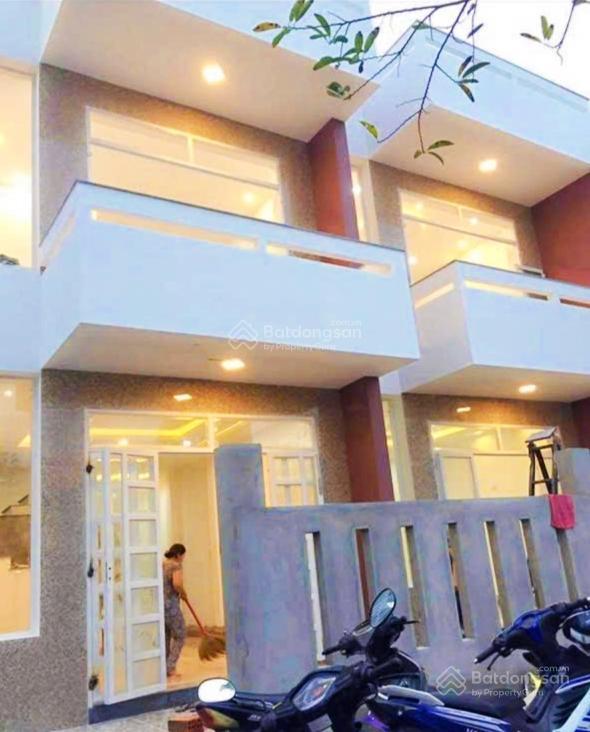 Sẵn thu nhập 6 phòng trọ và nhà mới ở, hẻm phú xương * giáp vành đai 2 * giá 6 tỷ 550 triệu