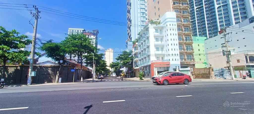 Mặt tiền củ chi  ngang dài 10m * cách biển hòn chồng 600m, giá 33 tỷ