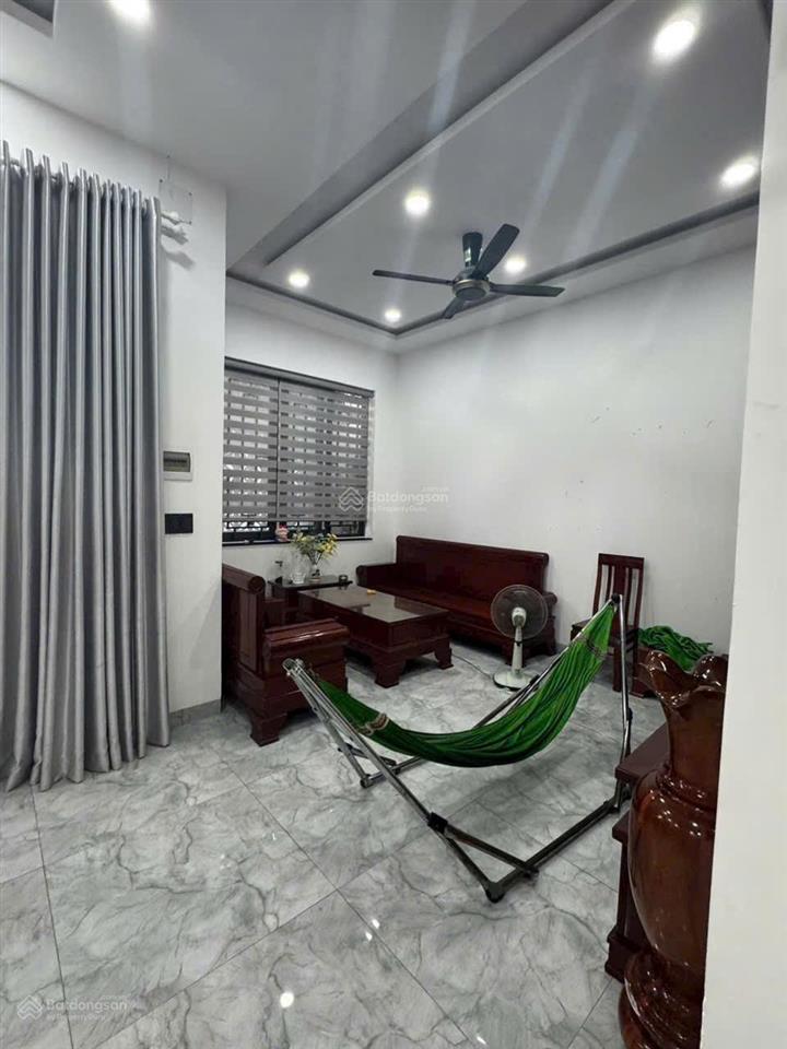 Góc 2 mặt tiền phó đức chính, nhà 2,5 tầng đã hoàn công. cách biển ba làng 190m. giá 11,2 tỷ
