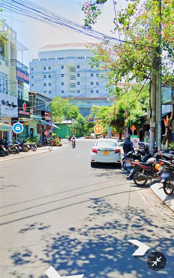Nhà 3 tầng mặt tiền đoàn trần nghiệp, đi ra biển hòn chồng 300m. nhà giá 13,5 tỷ