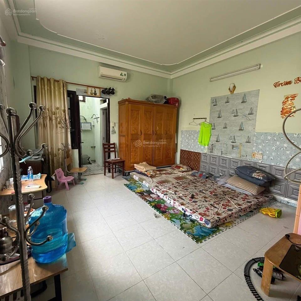 Nhà 3 tầng mặt tiền đoàn trần nghiệp, đi ra biển hòn chồng 300m. nhà giá 13,5 tỷ