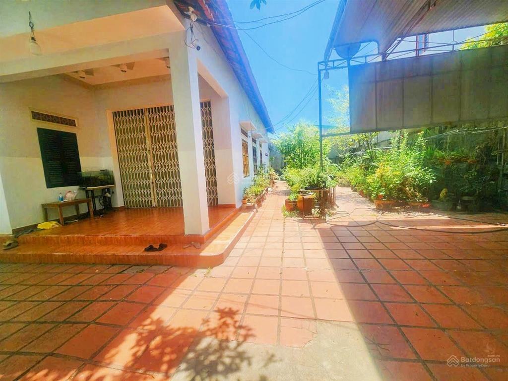 Biệt thự nhà vườn trạm điện, gần mai thị dõng nối dài. đã chia sẵn 3 sổ hồng. giá 6,9 tỷ
