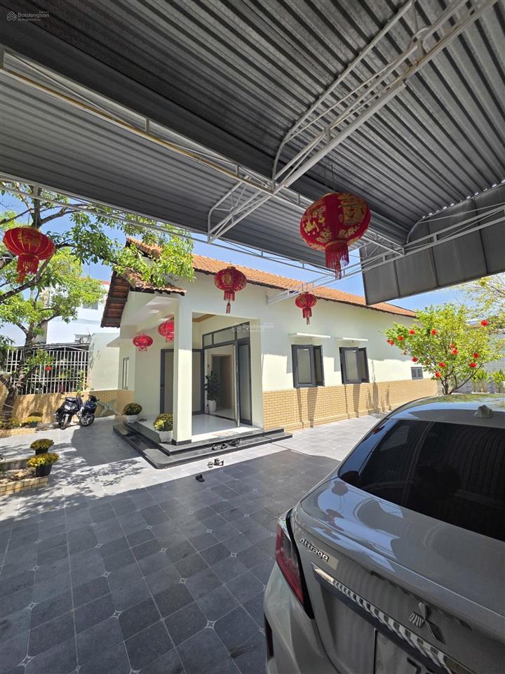 Biệt thự nhà vườn trạm điện, gần mai thị dõng nối dài. đã chia sẵn 3 sổ hồng. giá 6,9 tỷ