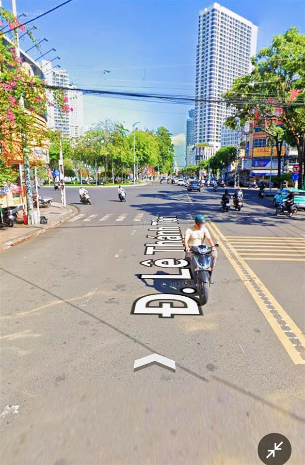 Nhà 4 tầng, ô tô lê thánh tôn cách biển quảng trường trần phú 300m, giá 33 tỷ