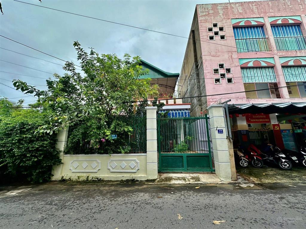 Nhà 2 tầng, đường tản viên  7,8m * vị trí siêu đẹp, sát lam sơn giá 16 tỷ