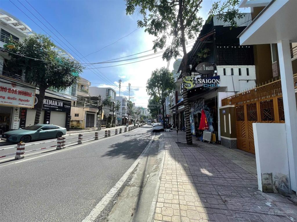 Nhà 1,5 tầng mặt tiền nguyễn thị minh khai ] cách biển trần phú 1km. giá 21,2 tỷ.