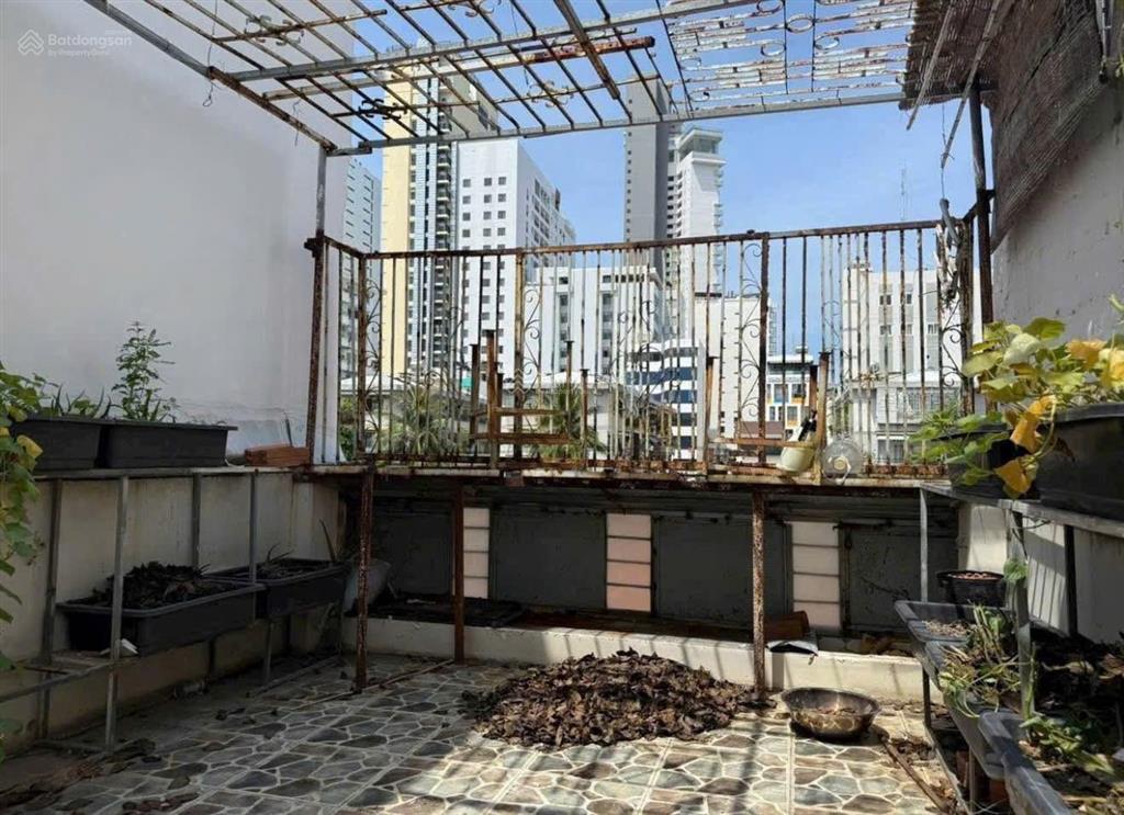 Nhà 4 tầng bạch đằng, hẻm ô tô vi vu sát phố hàn đường tô hiến thành, giá 6 tỷ