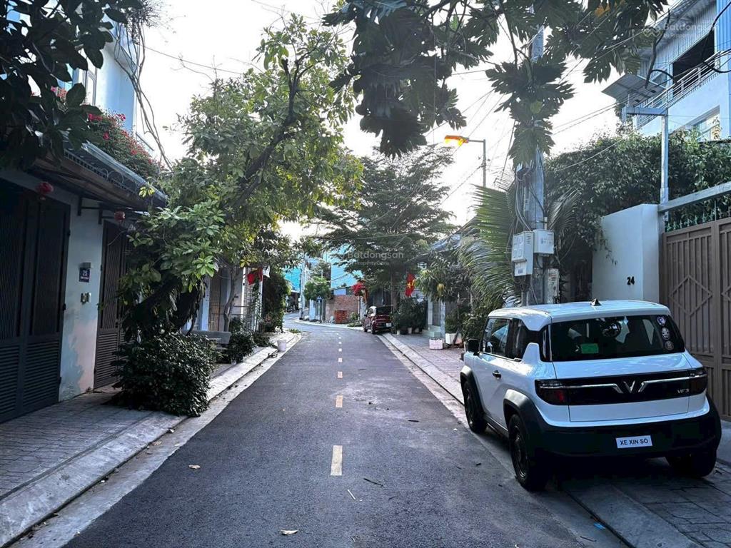 Mặt tiền phan thị niên, ngang 4,6m * cách biển hòn chồng 700m * giá 4,199 tỷ