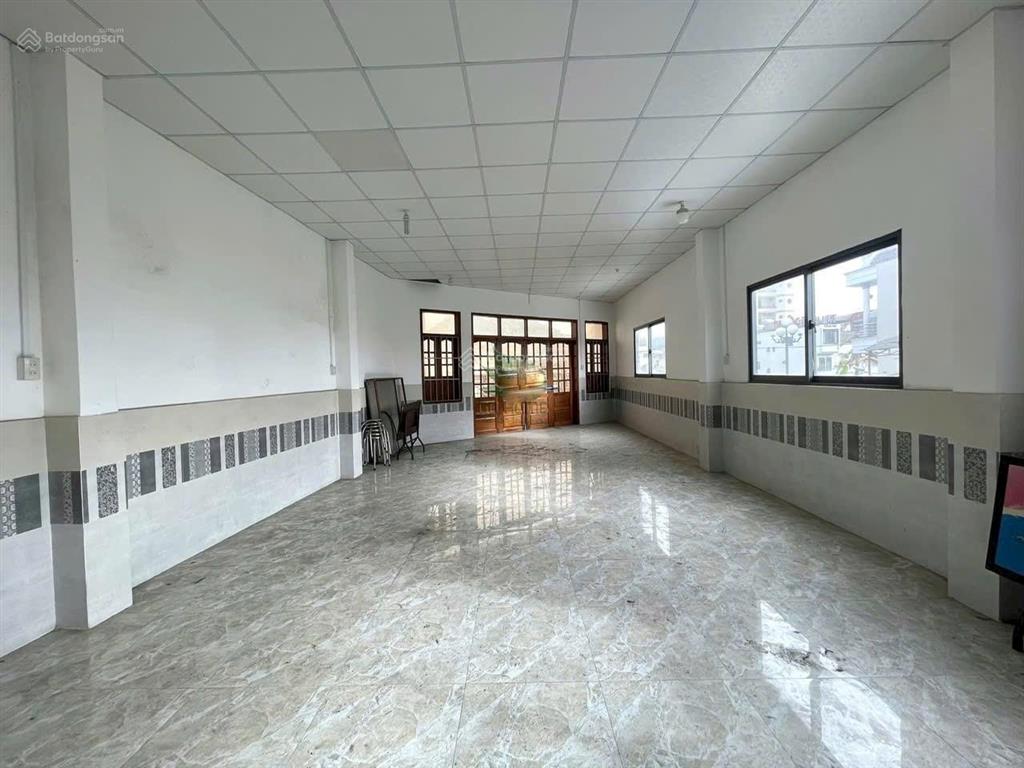 Nhà 3 tầng mặt tiền đường 2/4, gần cầu hà ra, ra 200m là champa island. giá 9,8 tỷ