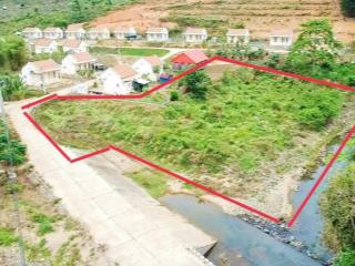 Đất suối dốc trầu, ba cụm bắc  sát dân cư, ô tô vi vu * giáp suối siêu mê.  giá 900tr