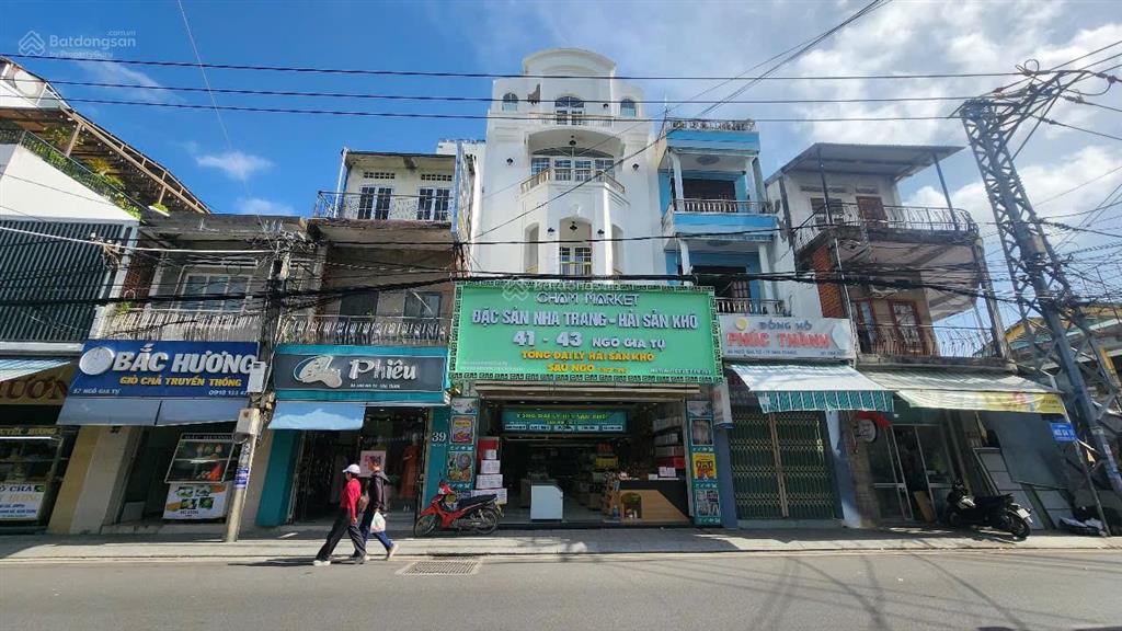 [ nhà 5 tầng mặt tiền ngô gia tự  sẵn thang máy ] gần vòng xoay ngã 7  giá 35 tỷ