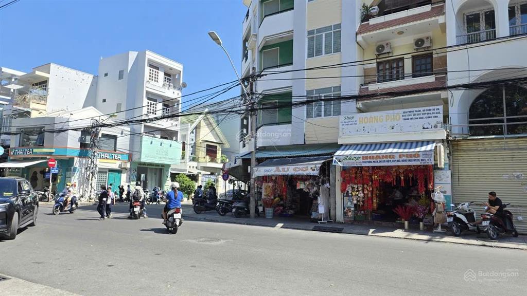 Nhà 6 tầng mặt tiền nguyễn trãi  đối diện trường học âu cơ * cách biển trần phú 900m.giá  20 tỷ