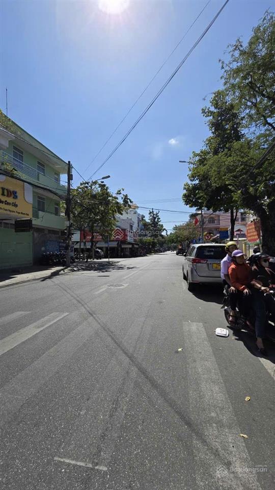 Nhà 6 tầng mặt tiền nguyễn trãi  đối diện trường học âu cơ * cách biển trần phú 900m.giá  20 tỷ