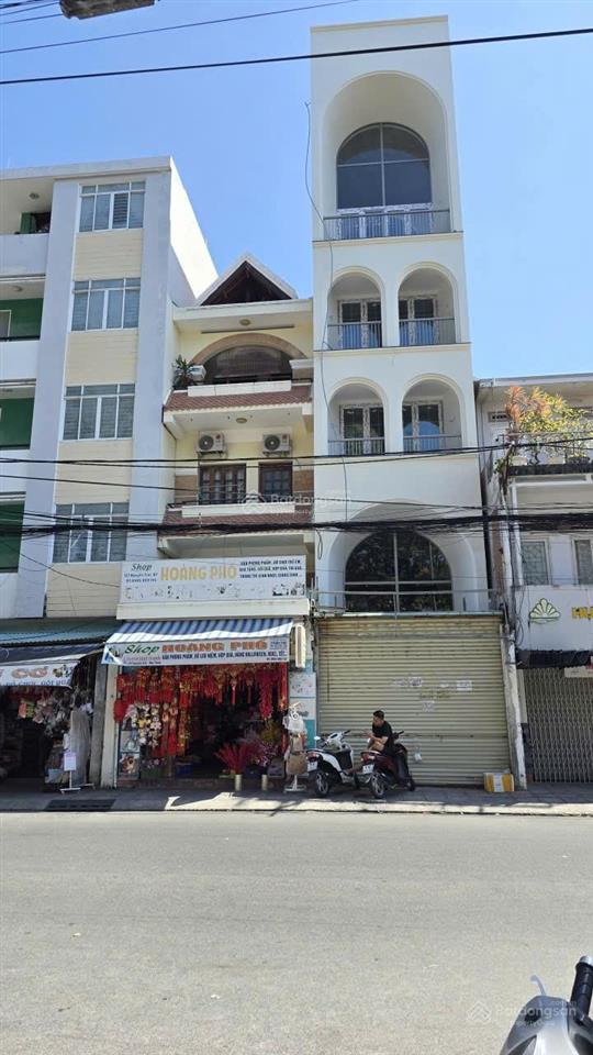 Nhà 6 tầng mặt tiền nguyễn trãi  đối diện trường học âu cơ * cách biển trần phú 900m.giá  20 tỷ