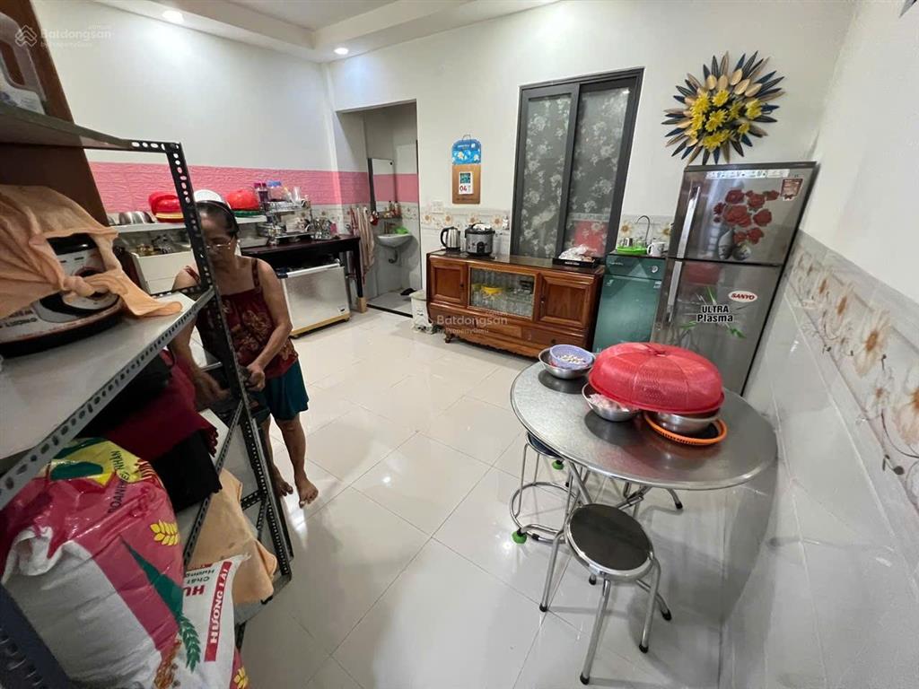 Nhà 2 tầng hẻm phan chu trinh, thông qua hoàng văn thụ, đường 2 xe máy. giá 4,7 tỷ