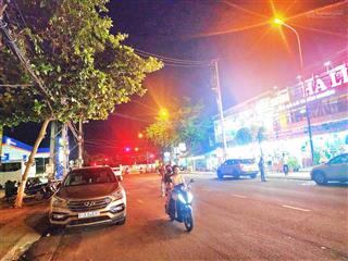 Mặt tiền tô hiệu  ngang 9m, cách biển trần phú 80m