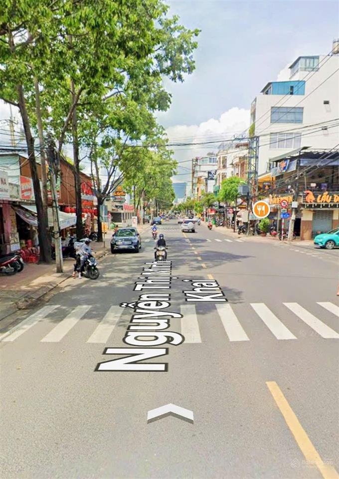 Mặt tiền nguyễn thị minh khai  ngang khá dài 10,5m * cách biển trần phú 700m giá 57,5 tỷ
