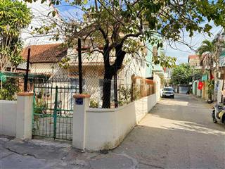 [ nhà đặng tất  góc 2 mặt tiền ]* hẻm ô tô thông, cách biển hòn chồng 500m giá  9,2 tỷ